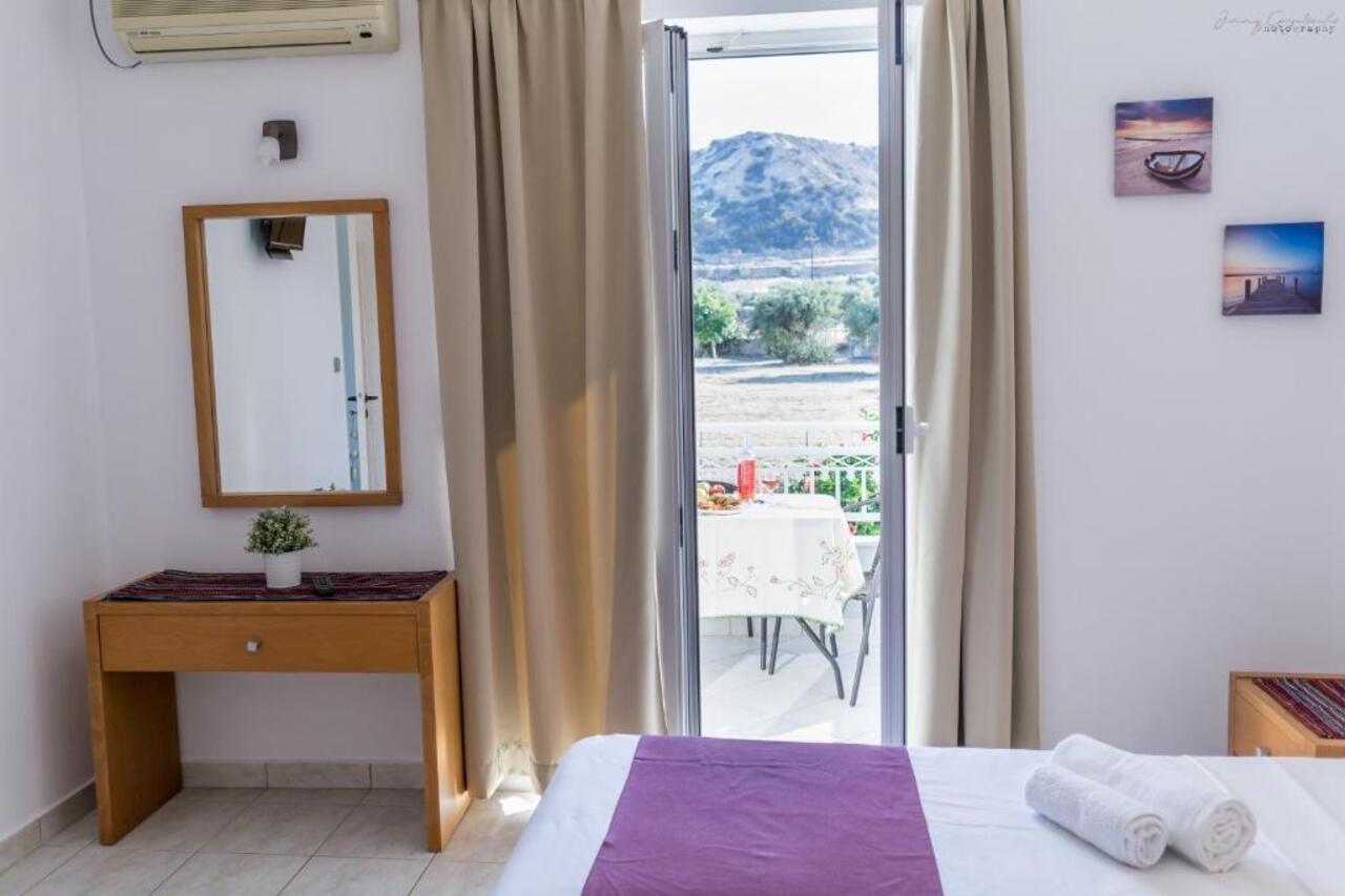 Sotirios Apartments Karpathos Exterior foto